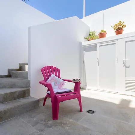 Apartament Purple Volcano Apartment, Free Access To The Fariones Sports Center