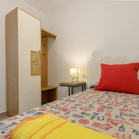 Apartament Purple Volcano Apartment, Free Access To The Fariones Sports Center